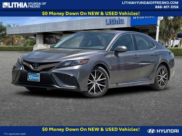 2023 Toyota Camry SE FWD photo