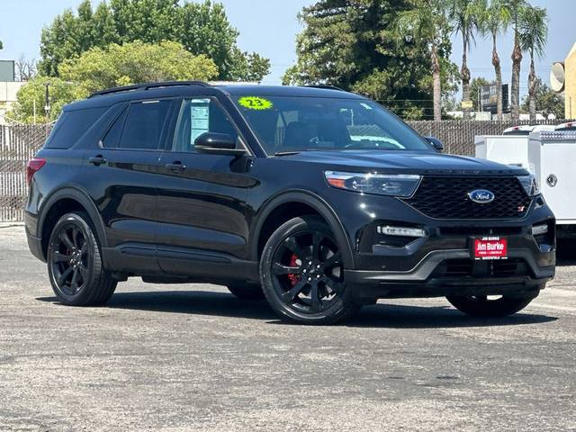 2023 Ford Explorer ST 4WD photo