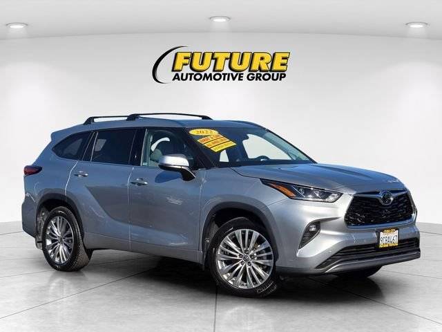 2022 Toyota Highlander Platinum AWD photo