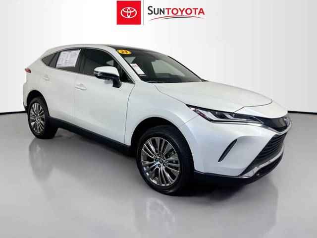 2023 Toyota Venza Limited AWD photo
