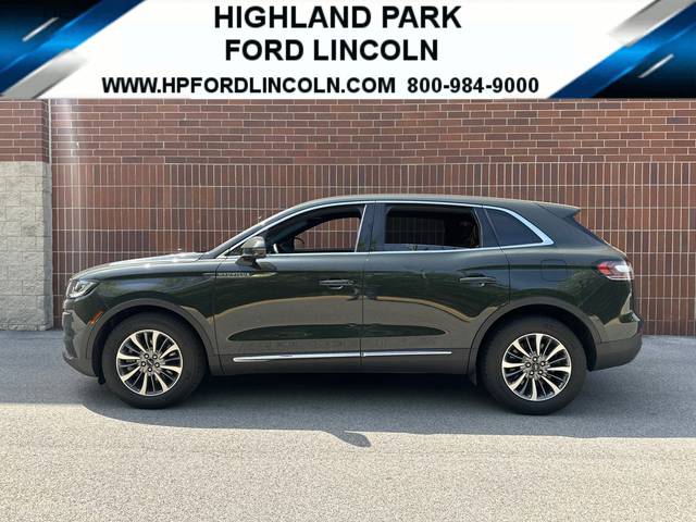 2022 Lincoln Nautilus Reserve AWD photo