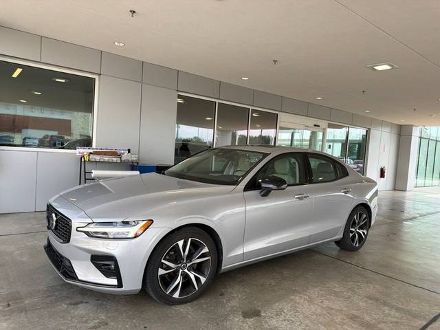 2023 Volvo S60 Core Dark Theme AWD photo