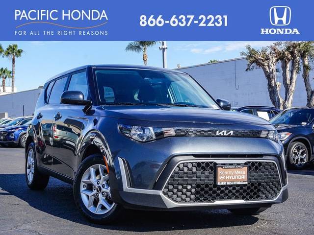 2023 Kia Soul LX FWD photo