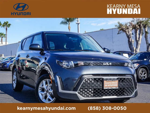 2023 Kia Soul LX FWD photo