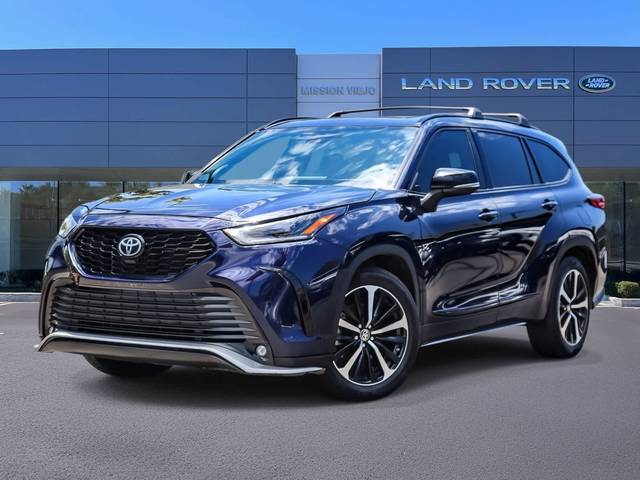 2022 Toyota Highlander XSE FWD photo