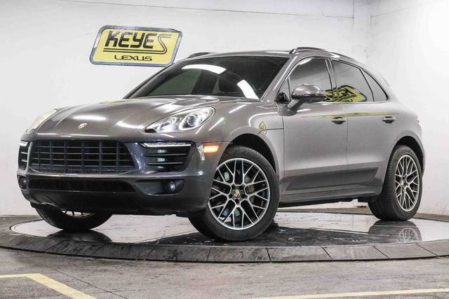 2016 Porsche Macan S AWD photo
