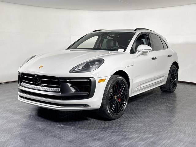 2023 Porsche Macan GTS AWD photo