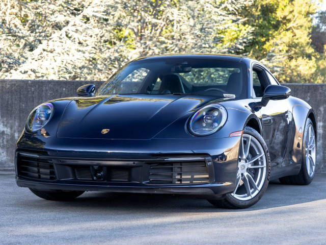 2022 Porsche 911 Carrera RWD photo
