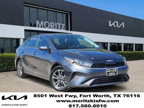 2022 Kia Forte LXS FWD photo