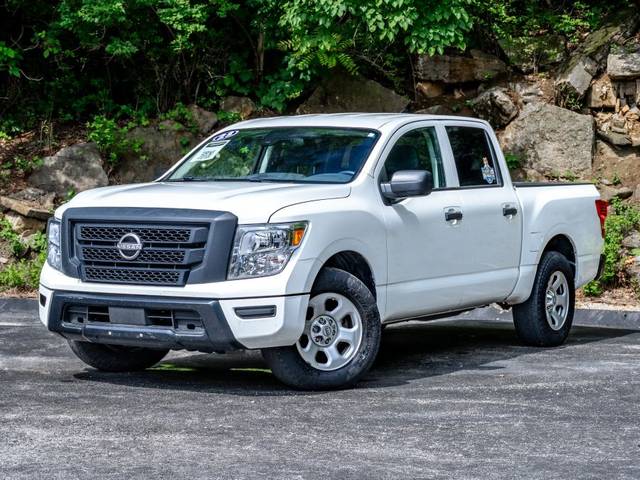 2023 Nissan Titan S RWD photo