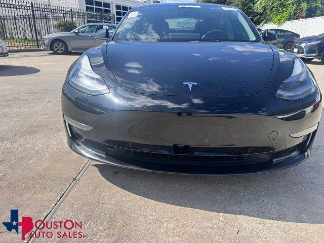 2022 Tesla Model 3 Long Range AWD photo