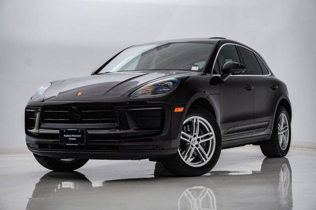 2023 Porsche Macan AWD photo