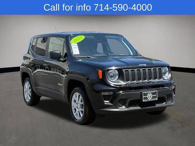 2023 Jeep Renegade Latitude 4WD photo