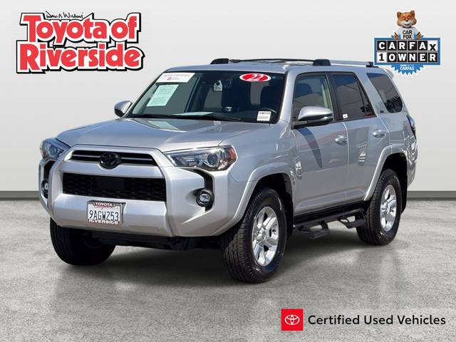 2022 Toyota 4Runner SR5 Premium 4WD photo