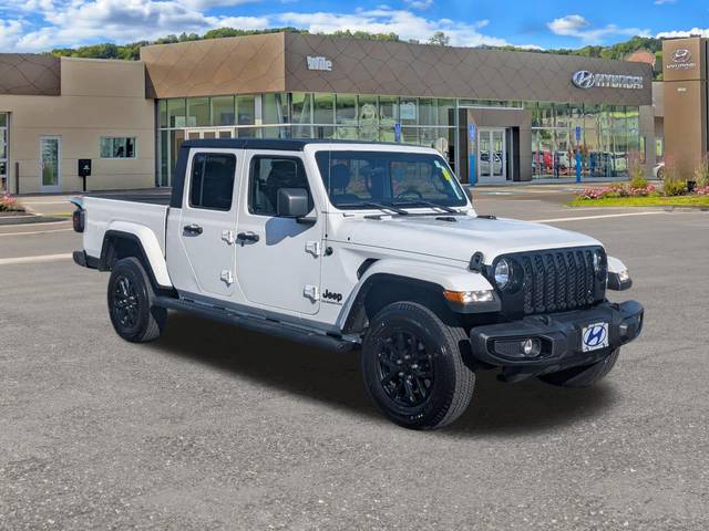 2022 Jeep Gladiator Altitude 4WD photo