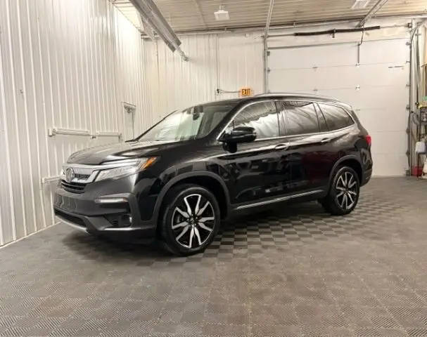 2022 Honda Pilot Touring 8-Passenger AWD photo