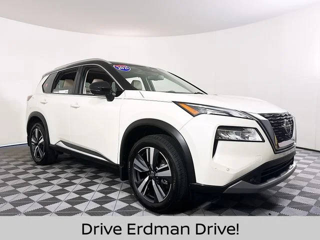 2021 Nissan Rogue SL FWD photo