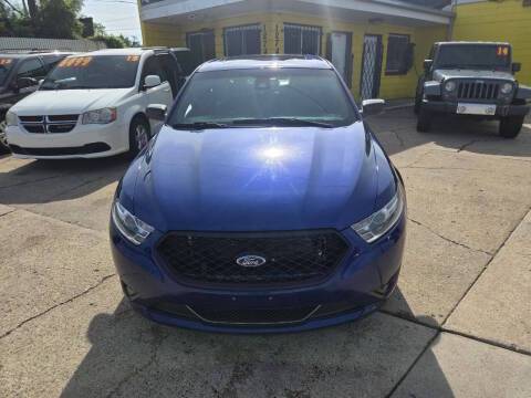 2015 Ford Taurus SHO AWD photo