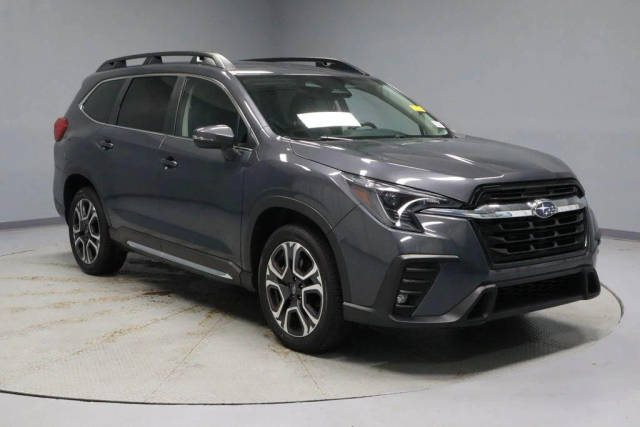 2023 Subaru Ascent Limited AWD photo