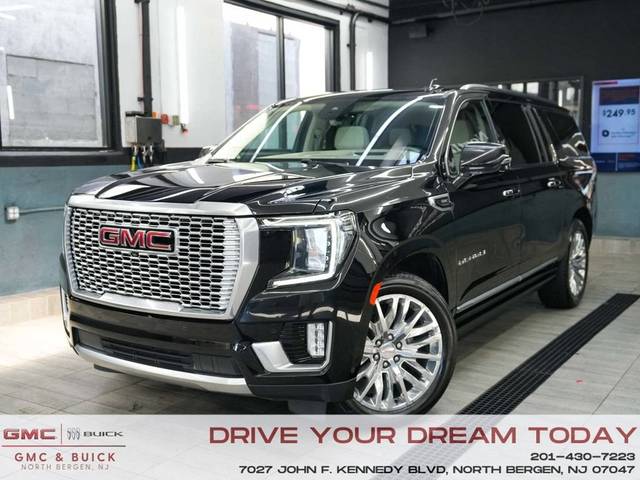 2023 GMC Yukon XL Denali 4WD photo