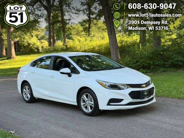 2017 Chevrolet Cruze LT FWD photo