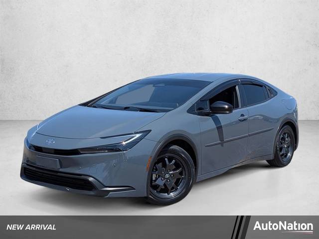 2023 Toyota Prius LE FWD photo
