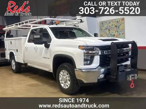 2022 Chevrolet Silverado 3500HD LT 4WD photo