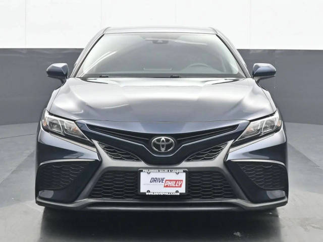2021 Toyota Camry SE Nightshade FWD photo