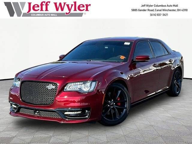 2023 Chrysler 300 300C RWD photo