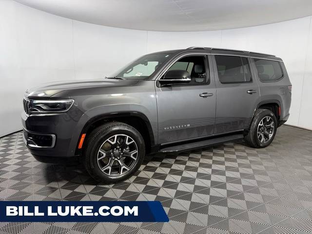 2023 Jeep Wagoneer Series III 4WD photo