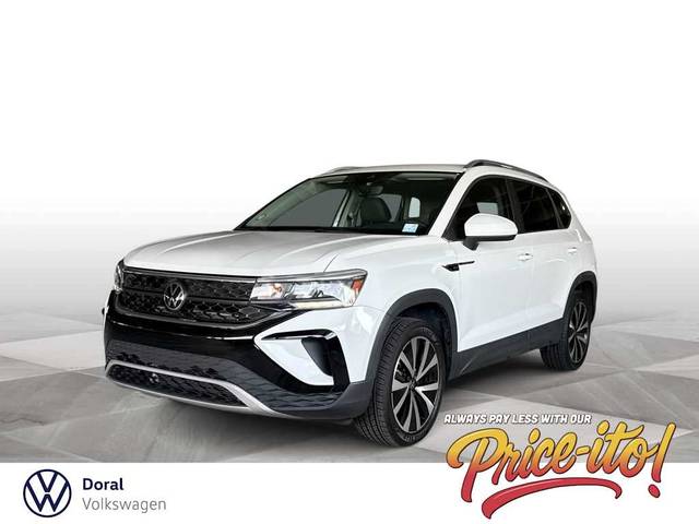 2023 Volkswagen Taos SE FWD photo