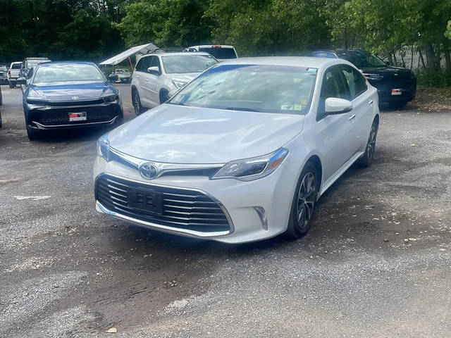 2016 Toyota Avalon XLE FWD photo