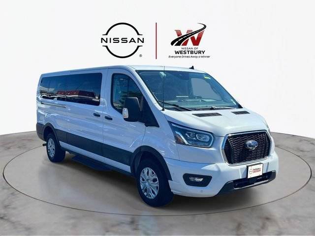 2023 Ford Transit Passenger Wagon  RWD photo