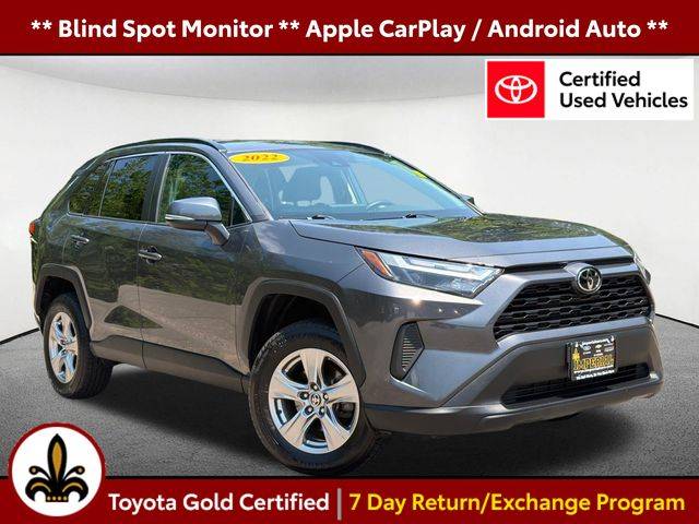 2022 Toyota RAV4 XLE AWD photo