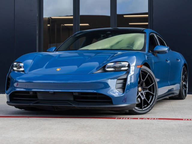 2023 Porsche Taycan GTS AWD photo
