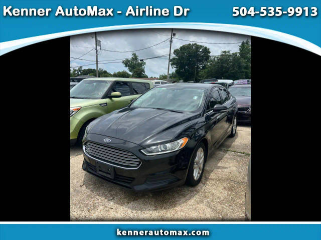 2015 Ford Fusion SE FWD photo