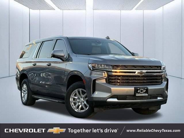 2022 Chevrolet Suburban LT RWD photo