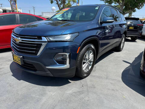2023 Chevrolet Traverse LT Cloth AWD photo