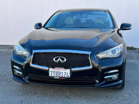 2015 Infiniti Q50 Premium RWD photo