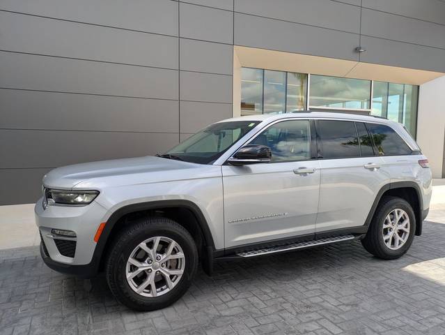 2022 Jeep Grand Cherokee Limited RWD photo