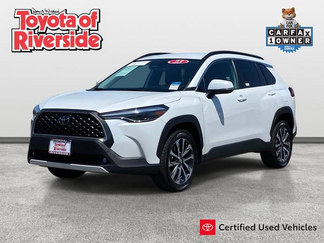 2023 Toyota Corolla Cross XLE FWD photo