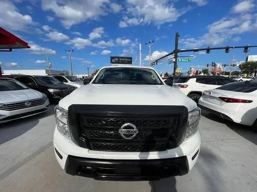 2022 Nissan Titan S RWD photo