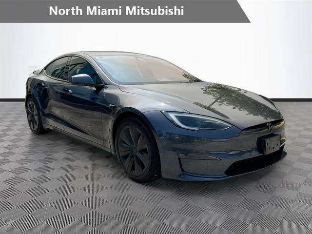 2023 Tesla Model S Standard Range AWD photo