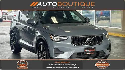 2023 Volvo XC40 Core AWD photo