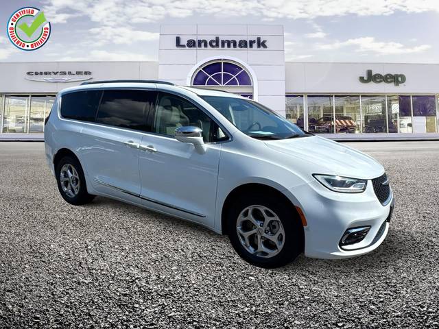 2021 Chrysler Pacifica Minivan Limited AWD photo