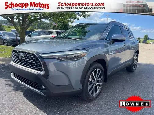 2022 Toyota Corolla Cross XLE AWD photo