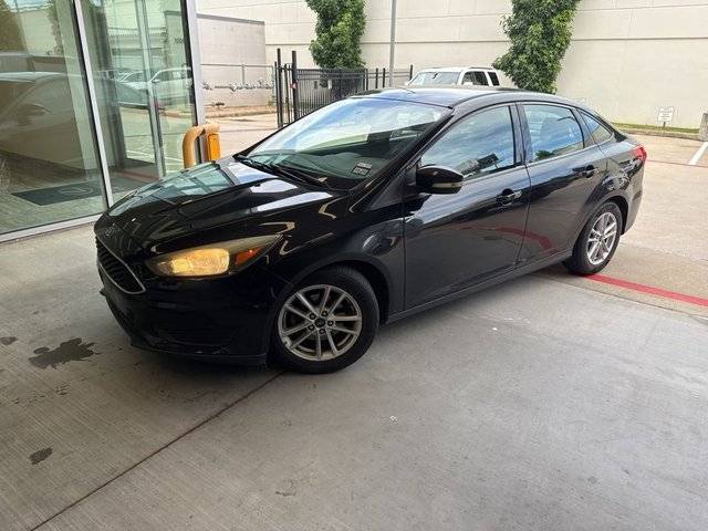 2017 Ford Focus SE FWD photo