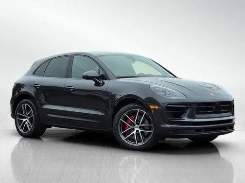 2023 Porsche Macan S AWD photo