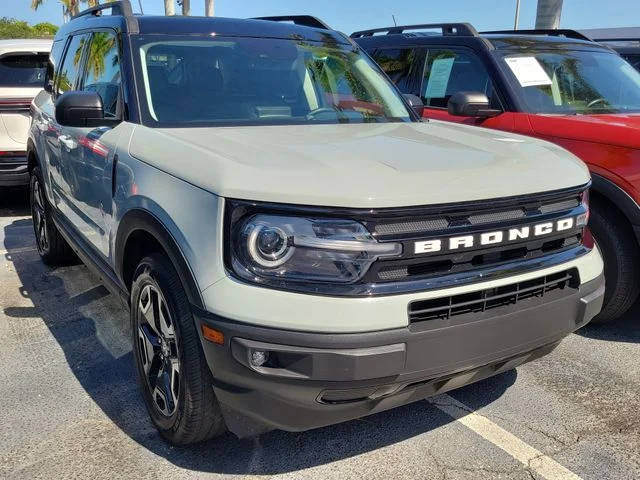 2021 Ford Bronco Sport Outer Banks 4WD photo