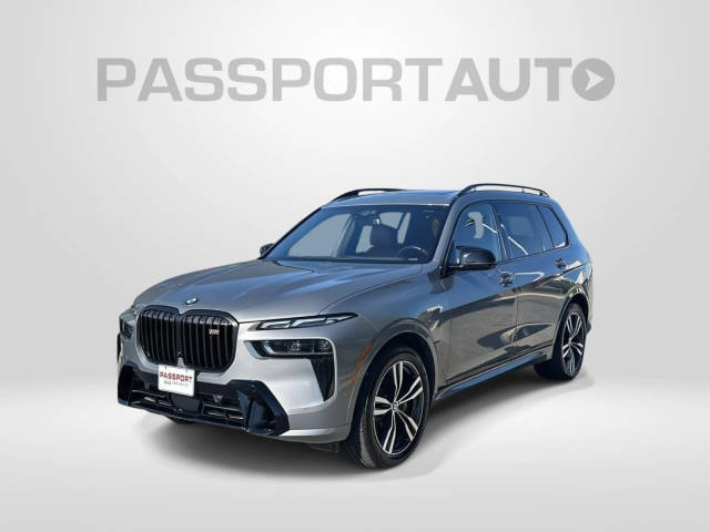 2023 BMW X7 M60i AWD photo